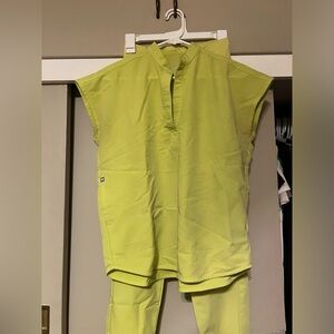 Figs Jogger Scrub Set